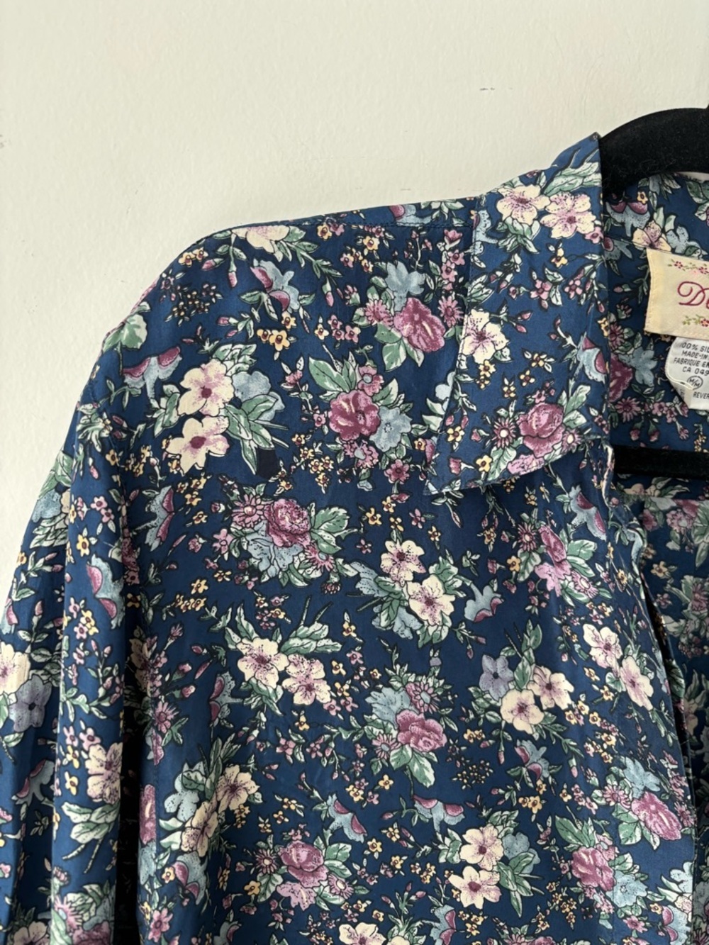 Vintage 100% Silk Floral Blouse Cottagecore Romantic Button Down  Navy - Picture 4 of 10